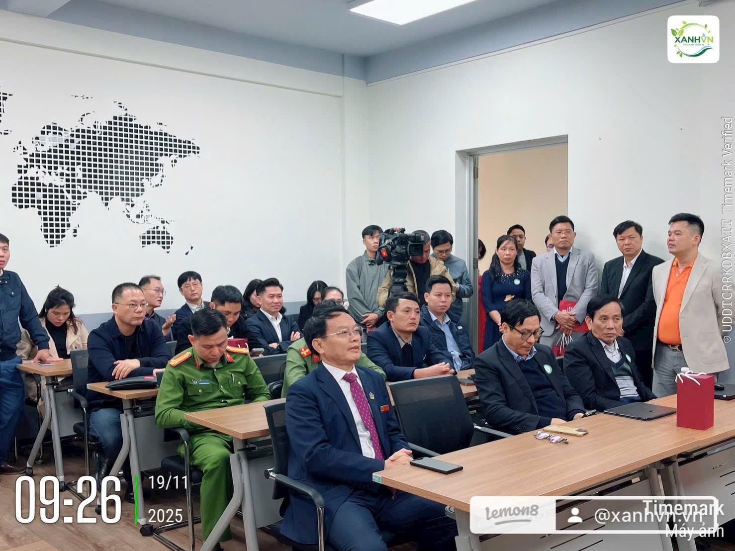 VIỆT NAM TRƯỚC CƠ HỘI LỚN NHẤT CỦA THẾ KỶ- AI KHÔNG _XANH_ SẼ BỊ BỎ LẠI! 4